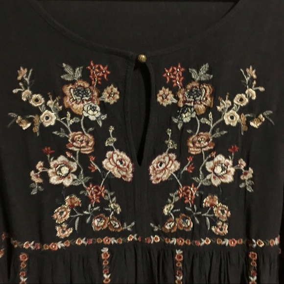 BOGO FREE - Embroidered Blouse - Picture 3 of 3